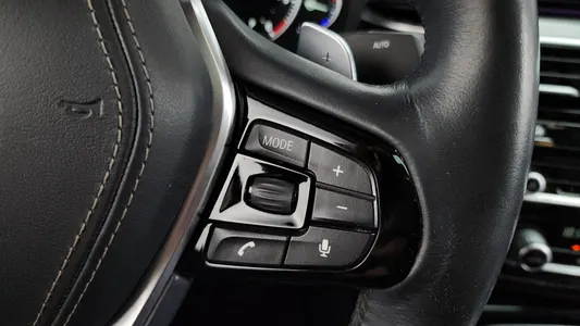 BMW 5 Series (G30) 520d 2017 17
