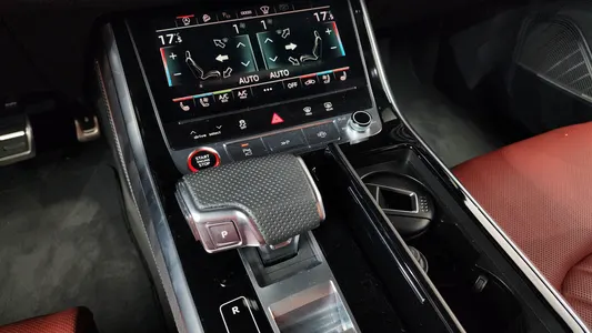 Audi SQ7 (4M) 4.0 TFSI 2025 9