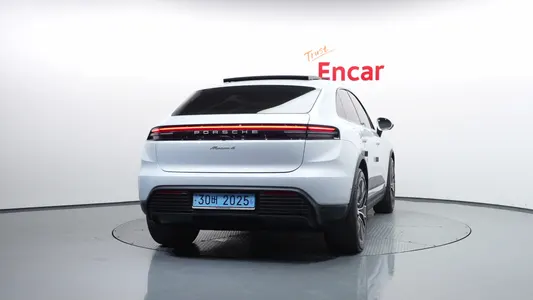 Porsche EV 4 2025 4