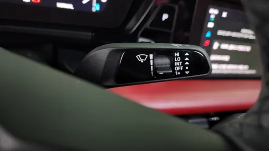 Porsche EV 4 2025 17