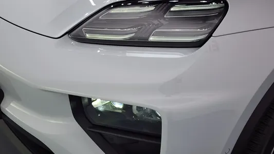 Porsche EV 4 2025 22