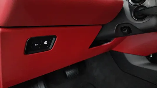Porsche EV 4 2025 33