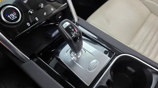 Land Rover 2 D150 S 2020 9