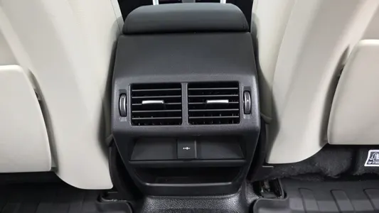 Land Rover 2 D150 S 2020 18