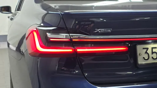 BMW 7 Series (G11) 730d xDrive 2020 23