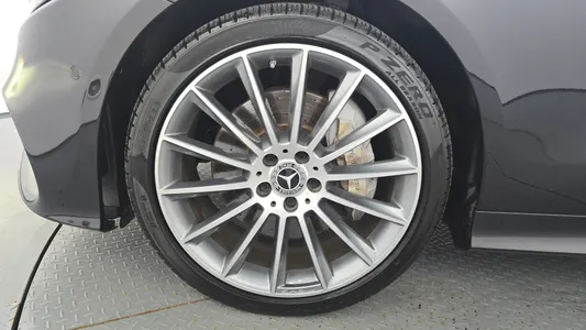 Mercedes-Benz E-Class W213 E400 4MATIC 2017 4