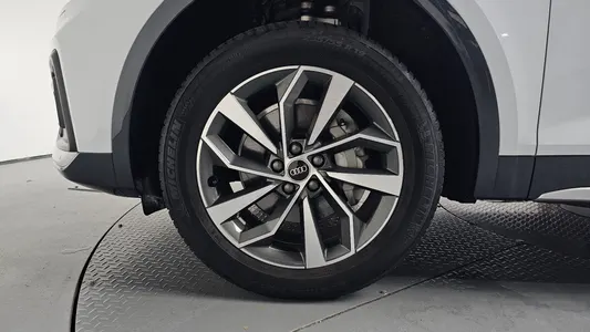 Audi Q5 (FY) 45 TFSI 2024 4