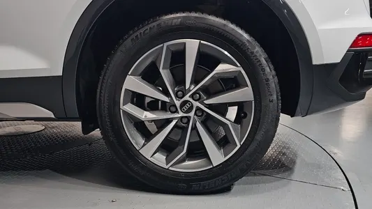 Audi Q5 (FY) 45 TFSI 2024 21