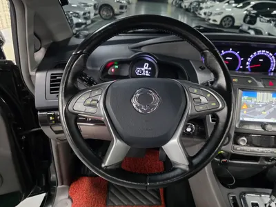 KG Mobility 코란도 투리스모 4WD RX 9 2015 8
