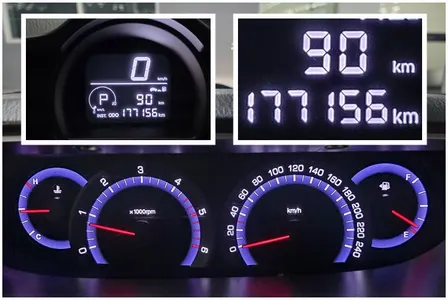KG Mobility 코란도 투리스모 4WD RX 9 2015 20