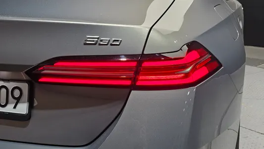 BMW 5 Series (G60) 530i xDrive M 2025 23