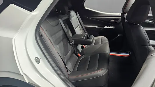 Chevrolet EUV 2022 11