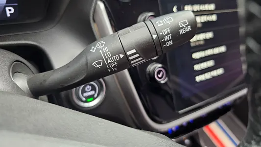 Chevrolet EUV 2022 19