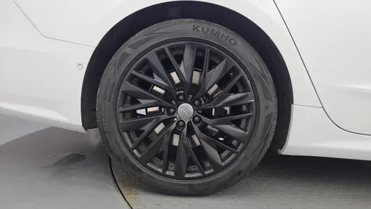 Audi A7 (4K) 45 TDI 2020 5