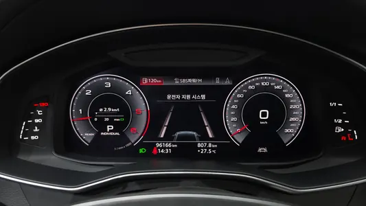 Audi A7 (4K) 45 TDI 2020 8