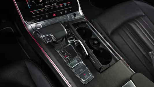 Audi A7 (4K) 45 TDI 2020 9