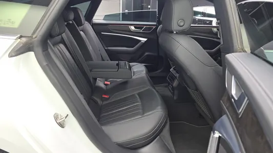 Audi A7 (4K) 45 TDI 2020 12
