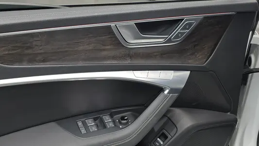 Audi A7 (4K) 45 TDI 2020 26