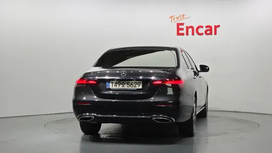 Mercedes-Benz E-Class W213 E350 4MATIC 2021 4