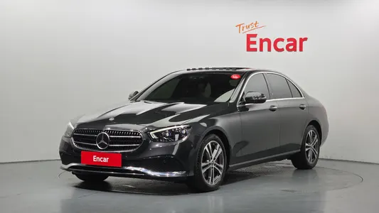 Mercedes-Benz E-Class W213 E350 4MATIC 2021
