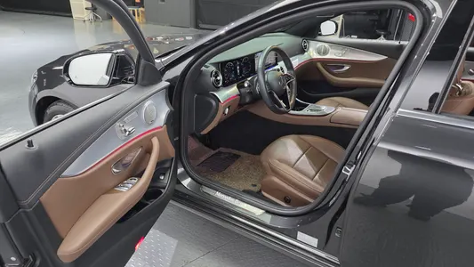 Mercedes-Benz E-Class W213 E350 4MATIC 2021 10