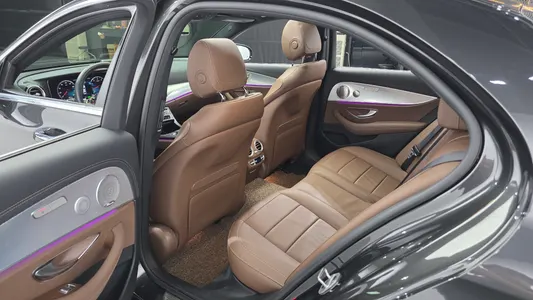 Mercedes-Benz E-Class W213 E350 4MATIC 2021 26