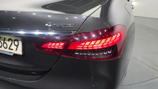 Mercedes-Benz E-Class W213 E350 4MATIC 2021 23