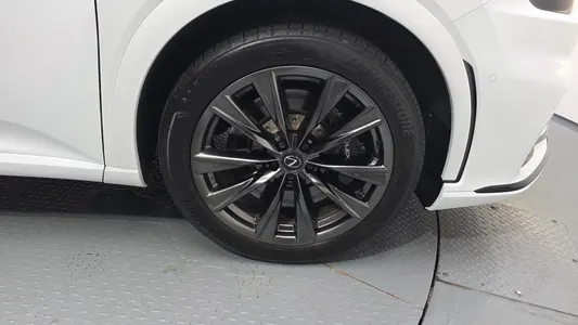 Lexus RX500h 5 F-Sport 2024 22