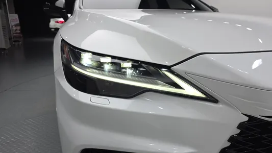 Lexus RX500h 5 F-Sport 2024 23