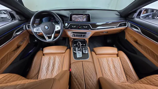 BMW 7 Series (G11) 745Le i 2021 7