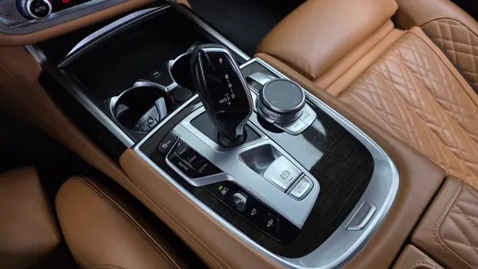 BMW 7 Series (G11) 745Le i 2021 9