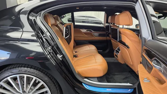 BMW 7 Series (G11) 745Le i 2021 12
