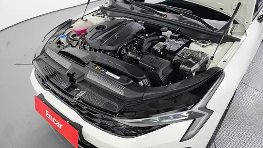 Kia K5 3 2.0 2024 6
