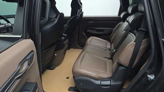 Kia EV9 4WD 2023 12
