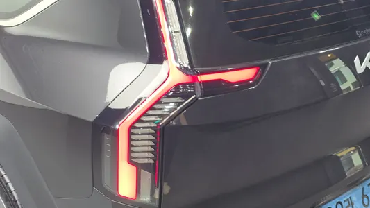 Kia EV9 4WD 2023 24