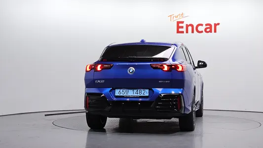 BMW iX2 (U10) eDrive 20 M 2024 4