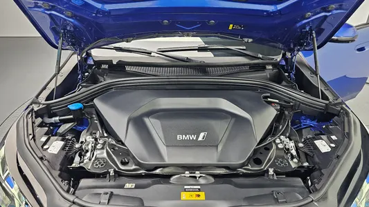BMW iX2 (U10) eDrive 20 M 2024 6