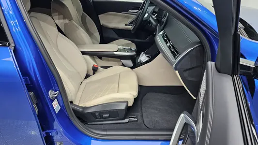 BMW iX2 (U10) eDrive 20 M 2024 27