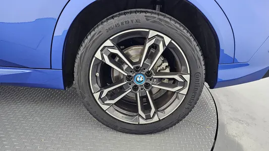 BMW iX2 (U10) eDrive 20 M 2024 22