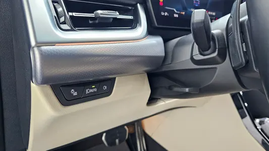 BMW iX2 (U10) eDrive 20 M 2024 29
