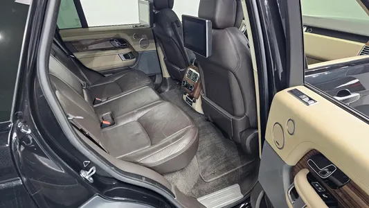 Land Rover 4 D350 Vogue SE 2021 11