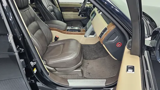 Land Rover 4 D350 Vogue SE 2021 27