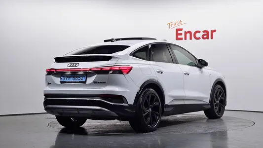 Audi Q4 e- (F4) 40 2022