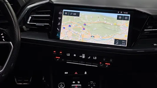 Audi Q4 e- (F4) 40 2022 12