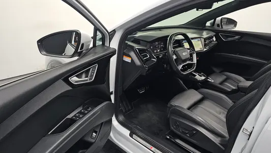Audi Q4 e- (F4) 40 2022 9
