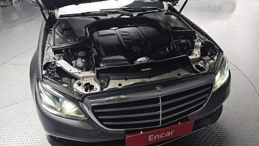 Mercedes-Benz E-Class W213 E220d 2016 5
