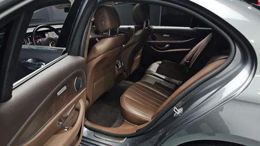 Mercedes-Benz E-Class W213 E220d 2016 11