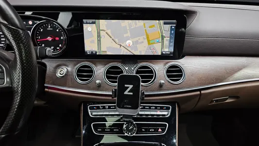 Mercedes-Benz E-Class W213 E220d 2016 13