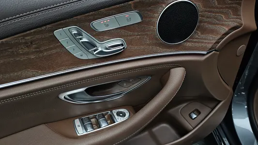 Mercedes-Benz E-Class W213 E220d 2016 18