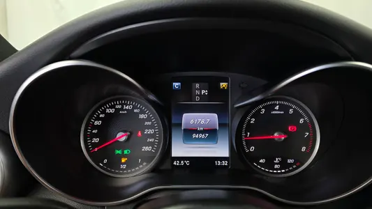 Mercedes-Benz C-Class W205 C200 2016 8